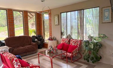 Hermosa quinta en venta con 3.500m2T en Yunguilla - Santa Isabel