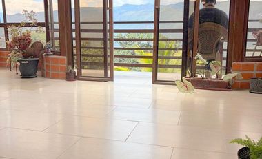 Hermosa quinta en venta con 3.500m2T en Yunguilla - Santa Isabel