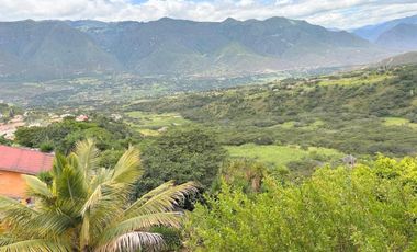 Hermosa quinta en venta con 3.500m2T en Yunguilla - Santa Isabel