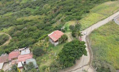 Hermosa quinta en venta con 3.500m2T en Yunguilla - Santa Isabel