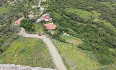 Hermosa quinta en venta con 3.500m2T en Yunguilla - Santa Isabel