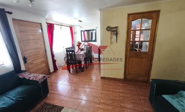 Hermosa Casa de Dos Pisos, 4 Dormitorios, 2 Baños, Villa Sodimac, Comuna de Quilicura.