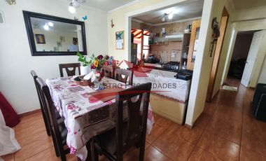 Hermosa Casa de Dos Pisos, 4 Dormitorios, 2 Baños, Villa Sodimac, Comuna de Quilicura.