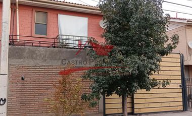 Hermosa Casa Dos Pisos, 3 Dormitorios, 3 Baños, Microbarrio Jardin del Norte ll, comuna de Quilicura.