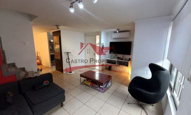 Hermosa Casa Dos Pisos, 3 Dormitorios, 3 Baños, Microbarrio Jardin del Norte ll, comuna de Quilicura.