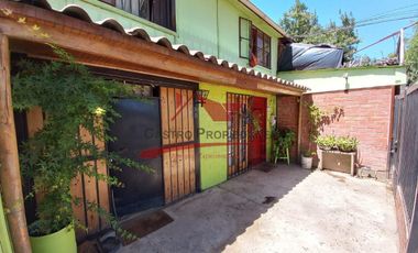 Hermosa Casa de Dos Pisos con 3 Dormitorios, 2 Baños Villa Los Esteros, Comuna de Quilicura.