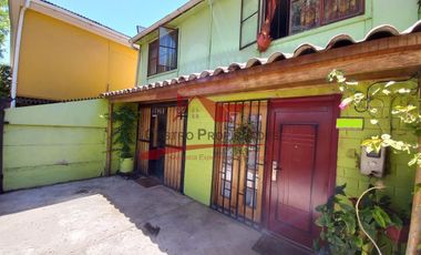 Hermosa Casa de Dos Pisos con 3 Dormitorios, 2 Baños Villa Los Esteros, Comuna de Quilicura.