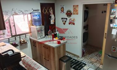 Hermosa Casa de Dos Pisos Ampliada con 3 Dormitorios, 2 Baños, Villa Jardin del Norte, Comuna de Quilicura.