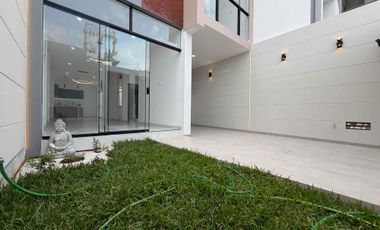 Casa de estreno Miraflores country club