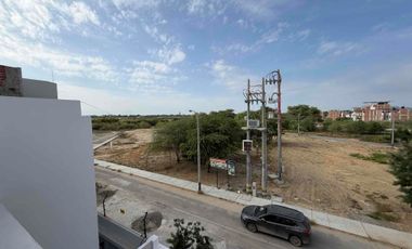 Casa de estreno Miraflores country club