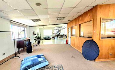 vendo o arriendo gran local de 2 pisos 361m2 lugar comercial de santa Isabel ( barrio Italia Providencia )