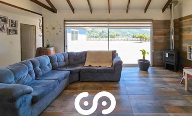 SE VENDE GRAN PARCELA PLANA CON CASA EN CONDOMINIO LO OROZCO - CASABLANCA