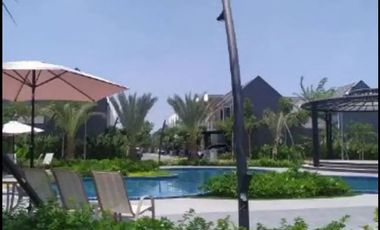 Rumah 2 lantai elegan di Citraland Surabaya