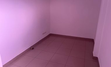 Local Estratégico de 105m² - Sector Hospitalario Teodoro Maldonado.