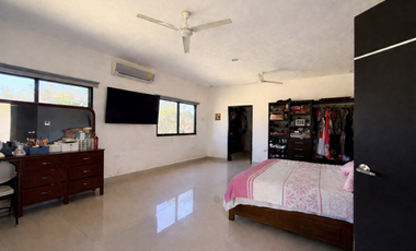 CASA EN RENTA  - ZONA COUNTRY DE MÉRIDA, YUCATÁN.