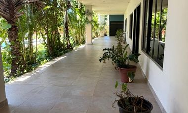 CASA EN RENTA  - ZONA COUNTRY DE MÉRIDA, YUCATÁN.