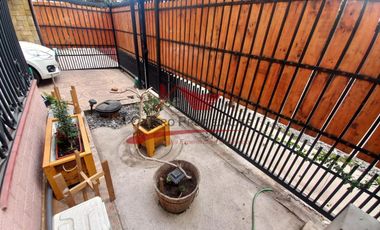 Hermosa Casa de Dos Pisos completamente solida, 3 Dormitorios, 3 Baños, Villa Los Altos de Marcoleta, Quilicura.