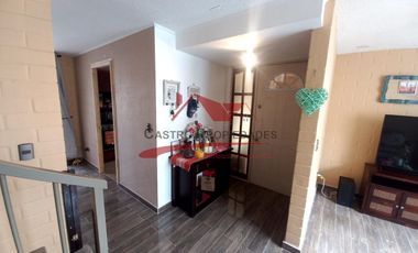 Hermosa Casa de Dos Pisos completamente solida, 3 Dormitorios, 3 Baños, Villa Los Altos de Marcoleta, Quilicura.