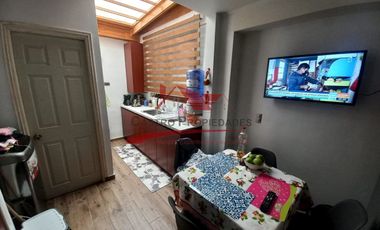 Hermosa Casa de Dos Pisos completamente solida, 3 Dormitorios, 3 Baños, Villa Los Altos de Marcoleta, Quilicura.