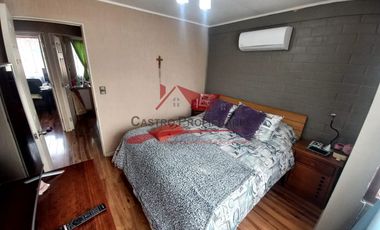Hermosa Casa de Dos Pisos completamente solida, 3 Dormitorios, 3 Baños, Villa Los Altos de Marcoleta, Quilicura.