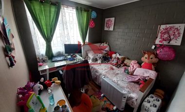 Hermosa Casa de Dos Pisos completamente solida, 3 Dormitorios, 3 Baños, Villa Los Altos de Marcoleta, Quilicura.