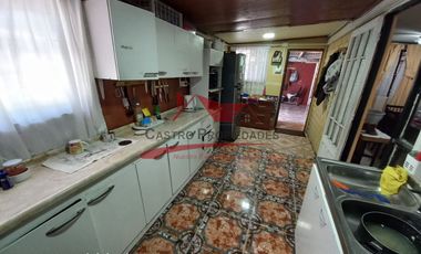Hermosa Casa de Un Piso con 4 Dormitorios, 2 Baños, Villa Eugenia, Comuna de Quilicura.
