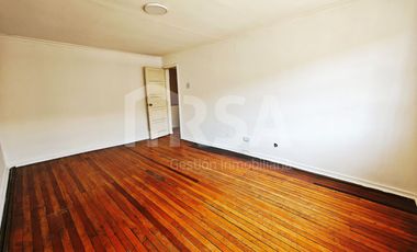 CASA RECIEN REMODELADA 4 DORMITORIOS, 2 BAÑOS, CALLE SAN ALFONSO 1658, SANTIAGO