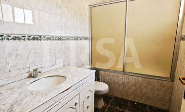 CASA RECIEN REMODELADA 4 DORMITORIOS, 2 BAÑOS, CALLE SAN ALFONSO 1658, SANTIAGO