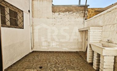 CASA RECIEN REMODELADA 4 DORMITORIOS, 2 BAÑOS, CALLE SAN ALFONSO 1658, SANTIAGO