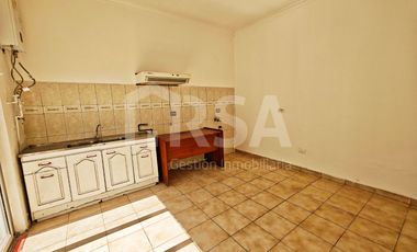 CASA RECIEN REMODELADA 4 DORMITORIOS, 2 BAÑOS, CALLE SAN ALFONSO 1658, SANTIAGO
