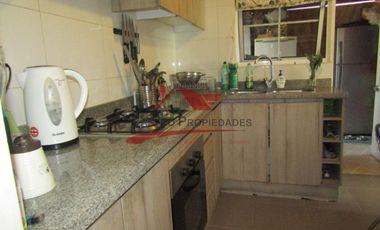 Hermosa Casa Dos Pisos Aislada, 4 Dormitorios, 3 Baños, Microbarrio El Alba Campino 3, Comuna de Quilicura.