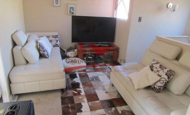 Hermosa Casa Dos Pisos Aislada, 4 Dormitorios, 3 Baños, Microbarrio El Alba Campino 3, Comuna de Quilicura.