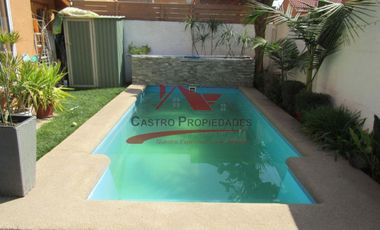 Hermosa Casa Dos Pisos Aislada, 4 Dormitorios, 3 Baños, Microbarrio El Alba Campino 3, Comuna de Quilicura.