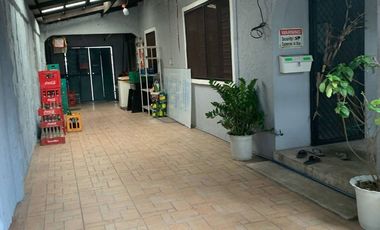 8 UNITS APARTMENT, 3 BEDROOMS BUNGALOW HOUSE, COMMERCIAL STORE
