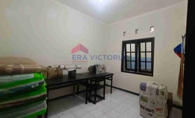 Dijual/Disewakan Rumah 4 kamar di area Tidar Atas dekat The Oz
