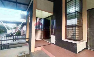 Dijual/Disewakan Rumah 4 kamar di area Tidar Atas dekat The Oz