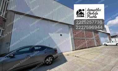 Nave industrial en venta a un costado del deportivo de Volkswagen en la recta Cholula antes de la salida a periférico dirección autopista, cuenta con subestación eléctrica, oficinas, baños y todo para llevar tu producción a otro nivel.