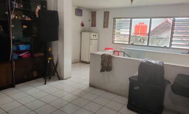 Ruko Strategis Hadap Jalan Raya Depan Alfamart – LT 168 SHM, 2,5 Lantai Siap Usaha