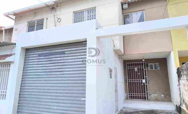 En venta Casa mucho lote 2 Paraíso del Rio 3 dormitorios y local