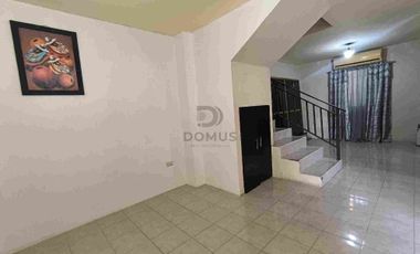 En venta Casa mucho lote 2 Paraíso del Rio 3 dormitorios y local