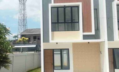 RUMAH BARU CANTIK DALAM CLUSTER SEBELAH GREEN LAKE CITY DURI KOSAMBI - OASIS KAVLING I