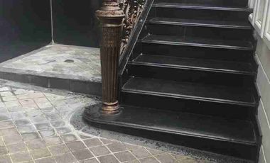 Jual Cepat Rumah Mewah & Esklusif Interior Eropa Siap Huni Juga Strategis di Taman Palem Lestari Jakarta Barat