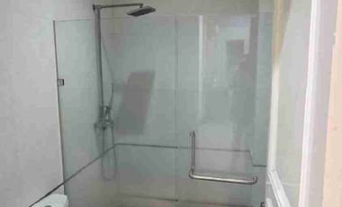 Jual Cepat Rumah Mewah & Esklusif Interior Eropa Siap Huni Juga Strategis di Taman Palem Lestari Jakarta Barat