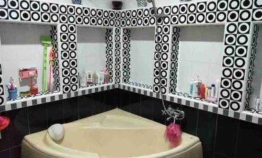 Dijual rumah cantik 2 lantai harga murah di Griya Depok Asri