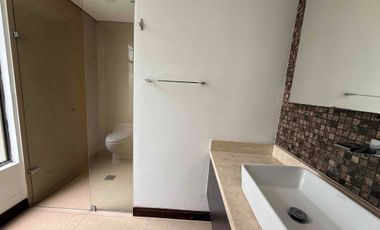 ARRIENDO APARTAMENTO EN EL POBLADO / MEDELLIN, CASTROPOL