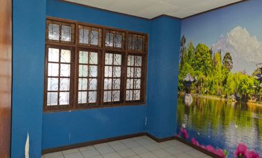 Disewakan Rumah 2 lantai strategis ex Resto , shm , bebas Banjir di Antapani Bandung Timur