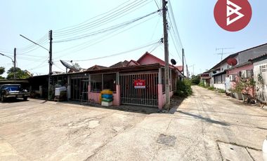ขายทาวน์เฮ้าส์ชั้นเดียว เนื้อที่ 21 ตร.วา บ้านกล้วย ชัยนาท