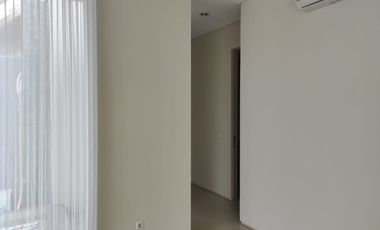 Minimalis Rumah Citraland Somerset 2 Lantai Dekat Ptc Pakuwon Mall