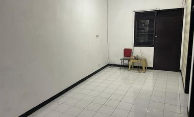 Disewakan Rumah 1 1/2 Lantai Kutisari Surabaya