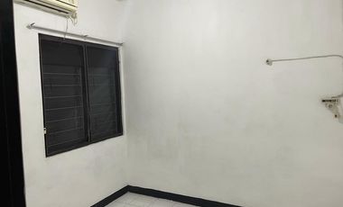 Disewakan Rumah 1 1/2 Lantai Kutisari Surabaya